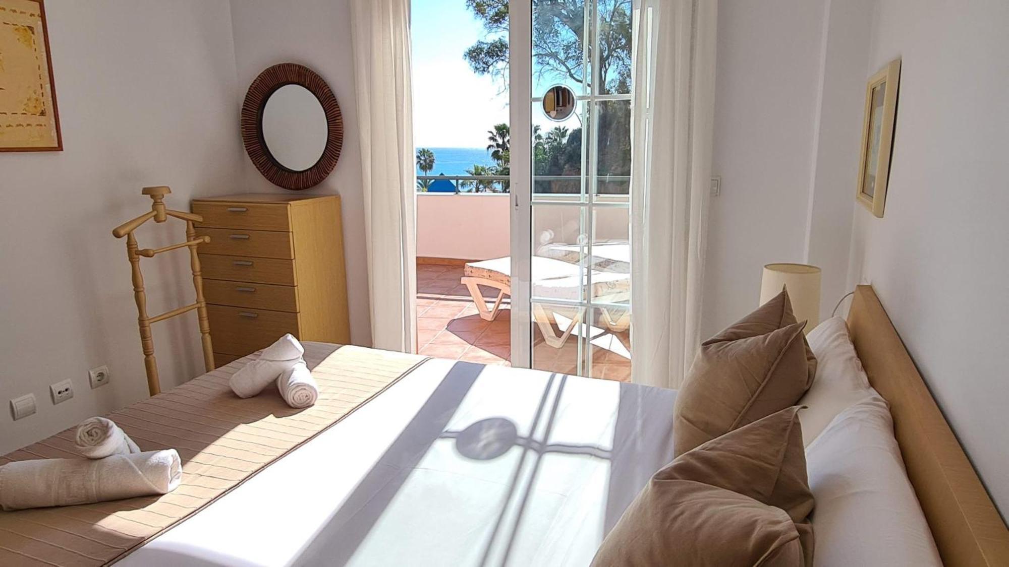 Apartament Burriana Beach Silhouse Nerja Luaran gambar